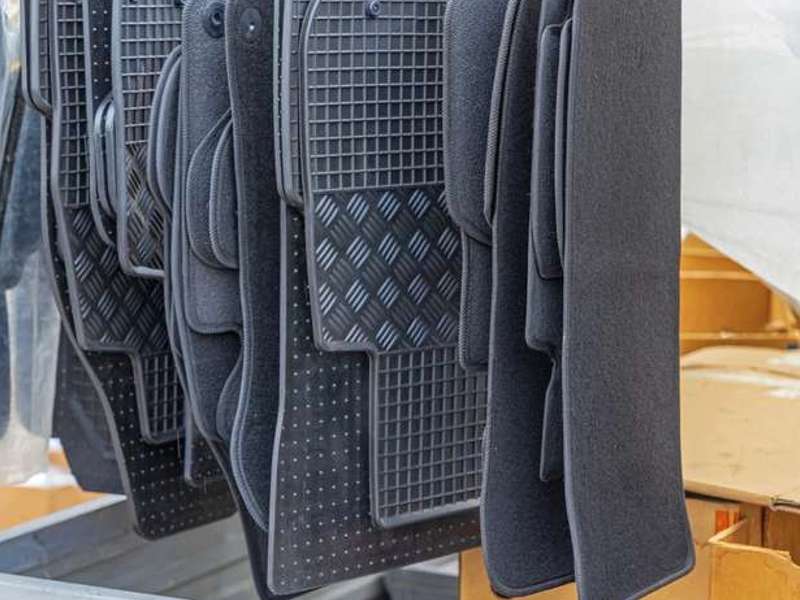 Textile car mats are they are aesthetically pleasing.